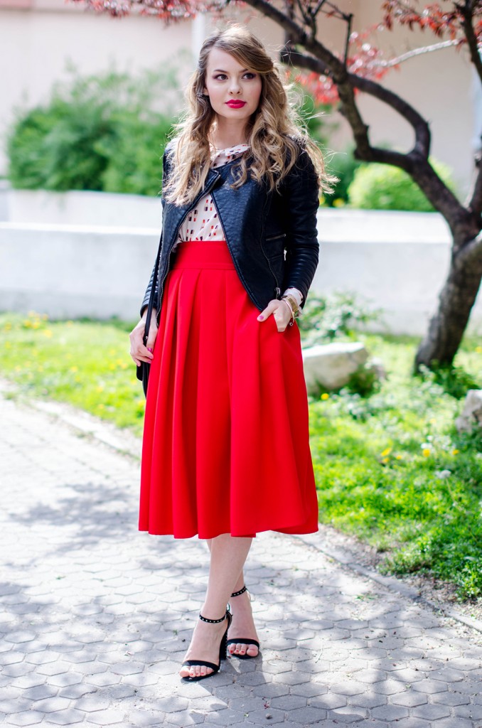 red-midi-skirt-lipstick-blouse-leather-jacket-zara-sanldas-outfit-fashion-pink-wish (2)